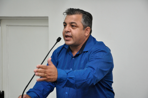 Marco Xavier questiona projetos de empréstimos milionários