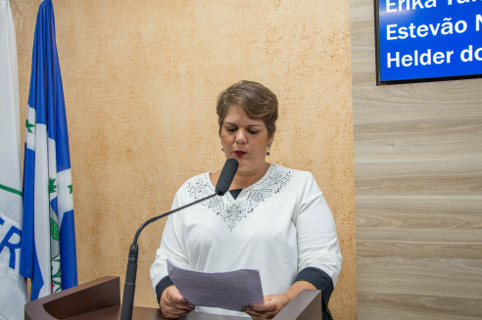 Enfermeira utiliza Tribuna Livre e fala em valorização profissional
