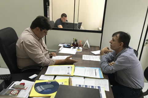 Toninho Franco discute lei sobre demarcação de vagas preferenciais
