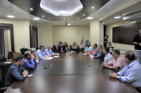 Vereadores ouvem prefeito e secretário sobre Emendas Impositivas