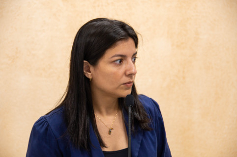 Carolina Pontes questiona Prefeitura sobre APM e biblioteca da Emeief Limeira
