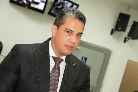 Anderson Pereira inicia abaixo-assinado contra aumento na conta d?água