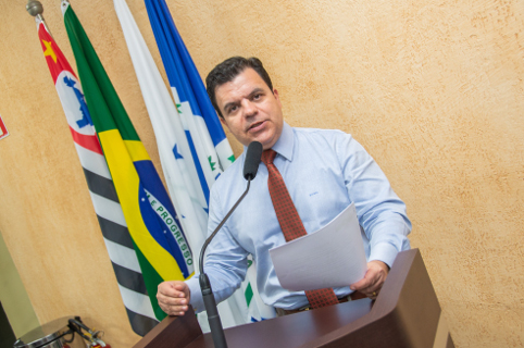 Câmara aprova projeto que proíbe canudos plásticos em estabelecimentos comerciais