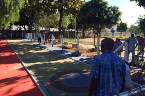 Praça do Jardim Vitório Lucato recebe Campeonato de Malha após melhorias