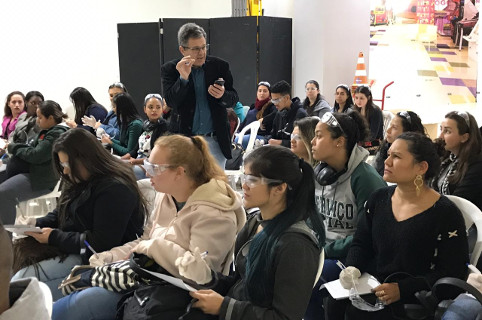 Alunos experimentam desafios do envelhecimento em projeto do Dr. Marcelo Rossi