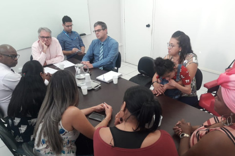 Equoterapia: Dr. Marcelo Rossi intermedia reunião entre mães e secretário de Saúde