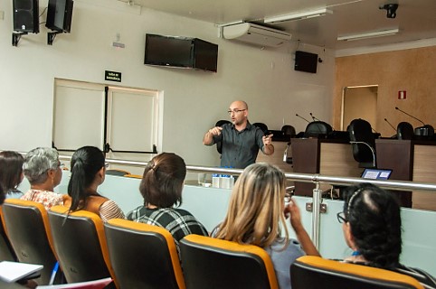 Câmara realiza primeira reunião do projeto de elaboração de modelo para prefeituras