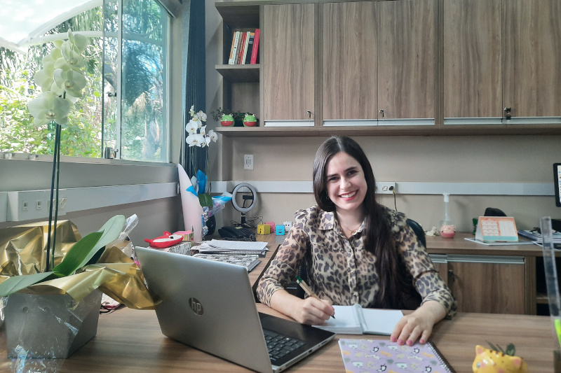 Tatiane Lopes solicita programa permanente de castração em Limeira
