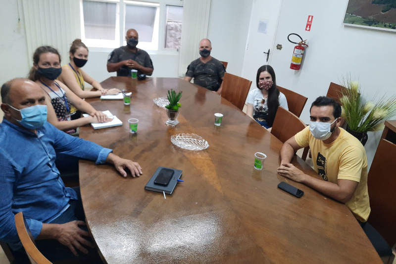 Vereadora Tatiane Lopes visita Secretaria de Meio Ambiente de Cordeirópolis