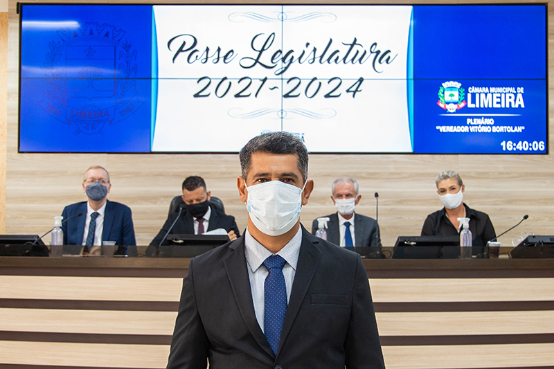 Após pesquisa historiográfica, projeto que corrige nome de homenageada é aprovado