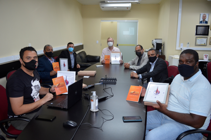 Vereadores recebem visita de pastores e debatem liberdade religiosa