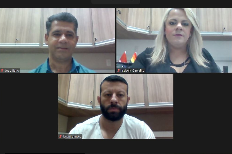 Comissão de Direitos Humanos analisa um projeto