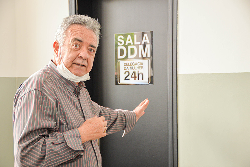 Vereadoras visitam Sala Lilás