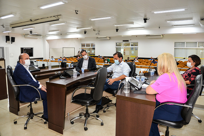 Diretores da Medical/Hapvida participam de reunião da Comissão de Saúde