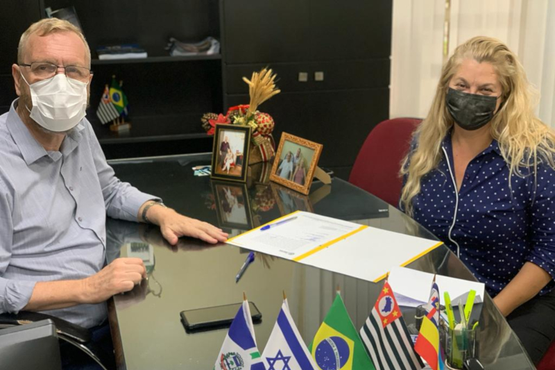 Sidney Pascotto transfere cargo da Presidência temporariamente à vereadora Lu Bogo