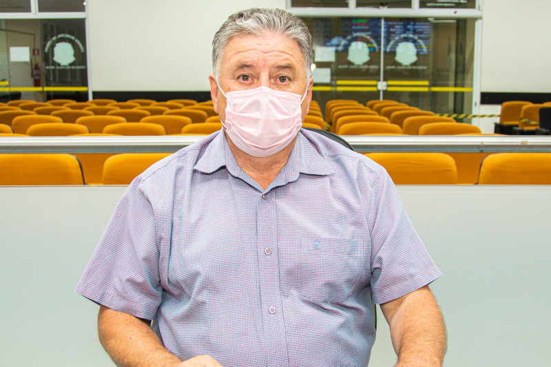 Projeto que muda sinalização indicativa de prioridade para pessoa idosa é aprovado
