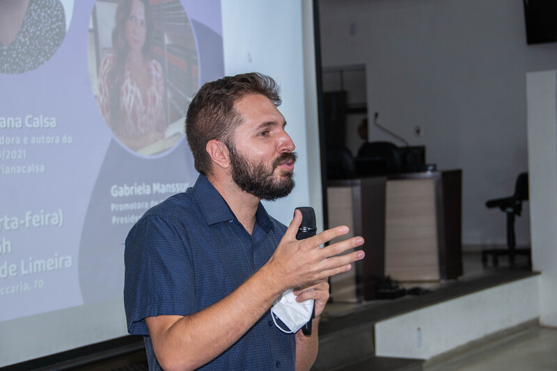 Psicólogo Eugênio Benedictus Cassaro Filho explana sobre projeto piloto