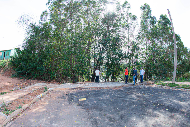 Comissão de Obras faz nova diligência no loteamento no Jardim Primavera