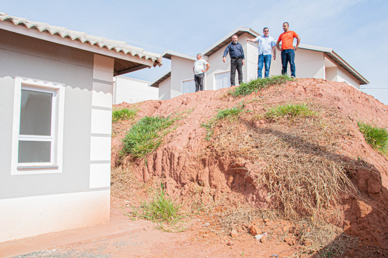 Comissão de Obras faz nova diligência no loteamento no Jardim Primavera