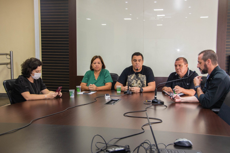 Comissão ouve representantes sobre divergências entre edital e prova de concurso