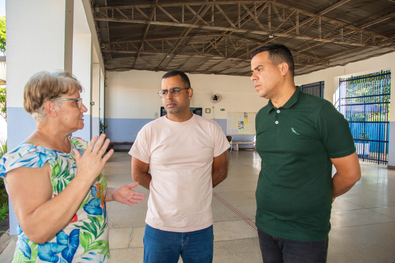 Comissão de Educação visita CI Aldelena Baraldi Fonseca Santos