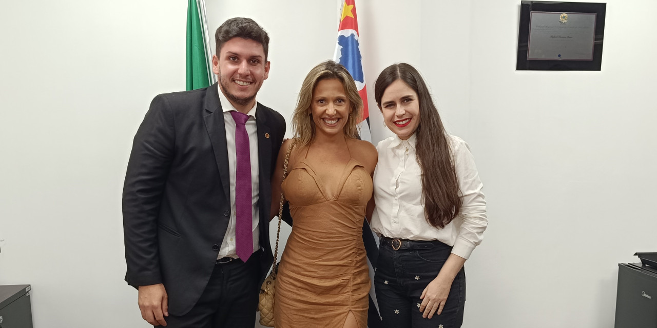 Em reunião com o deputado Rafael Saraiva, vereadora Tatiane busca apoio à causa animal