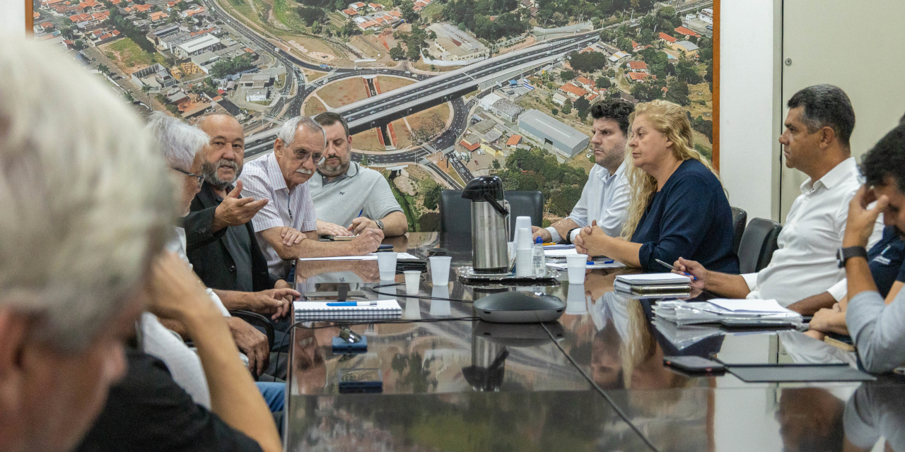 Chácaras de recreio: Comissão de Obras promove diálogo entre Prefeitura e engenheiros sobre regularização