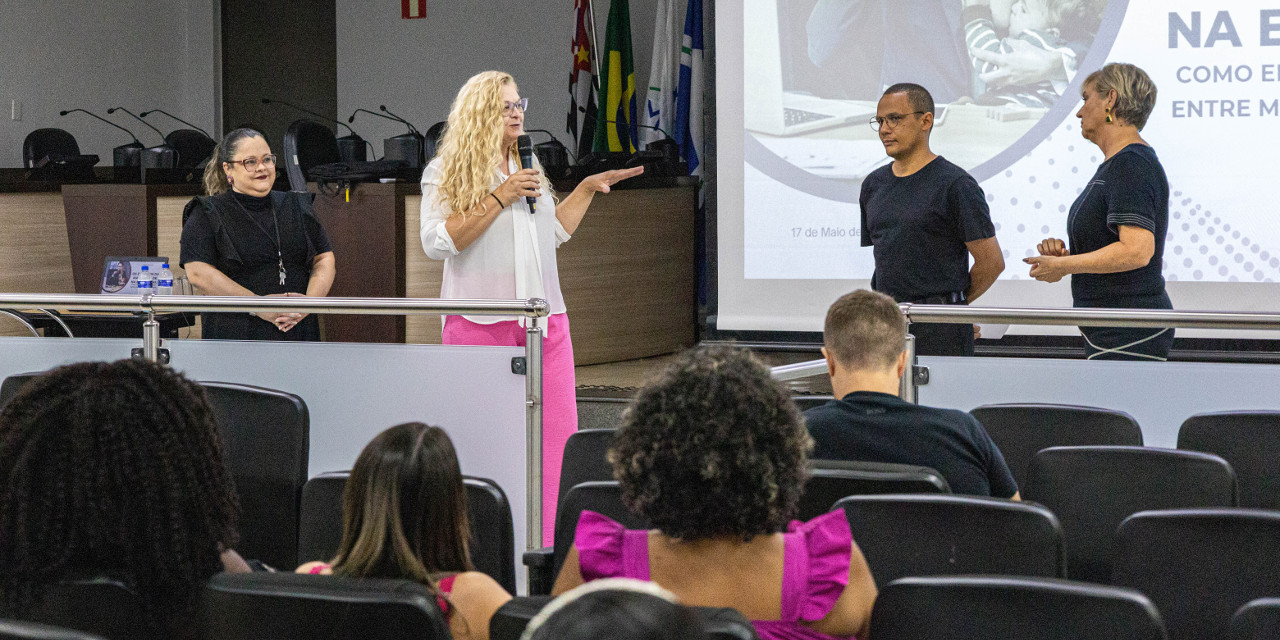 Simpósio debate desafios da maternidade e saúde mental no perinatal