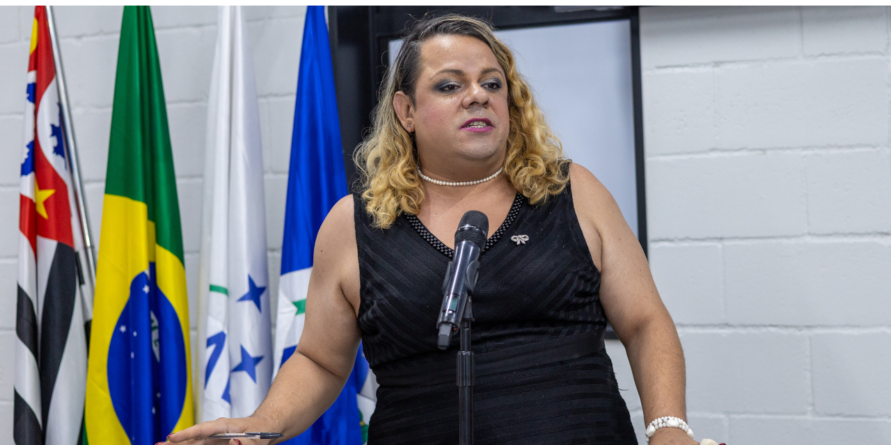 Obras paralisadas deverão ter placas informando motivo