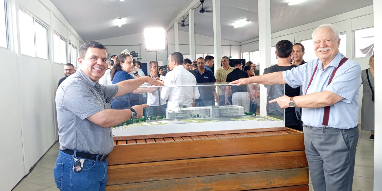 Nilton Santos acompanha anúncio de obras do Sesc Limeira