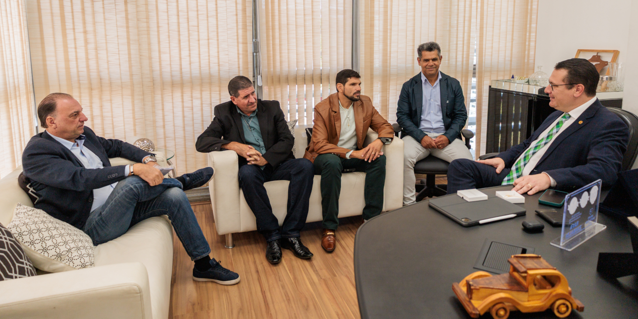 Comissão se reúne com deputado Rafa Zimbaldi