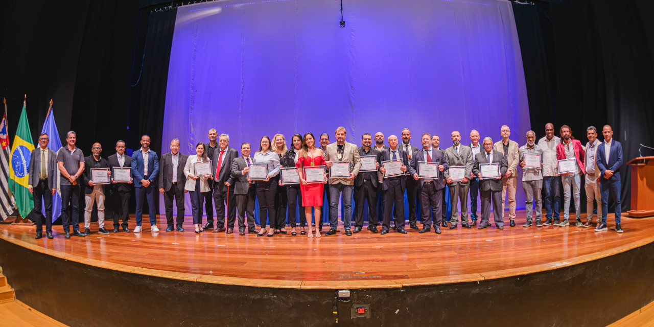 Profissionais da Polícia Civil e Técnico-Científica são homenageados com Diploma