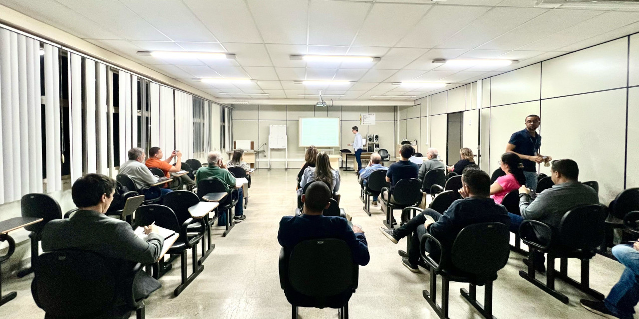 Prefeitura apresenta LDO 2026 à Câmara; presidente acompanha audiência pública