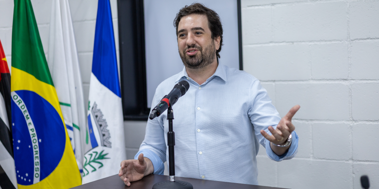 Felipe Zaccaria Masutti explica trabalho de assessoramento do IDER