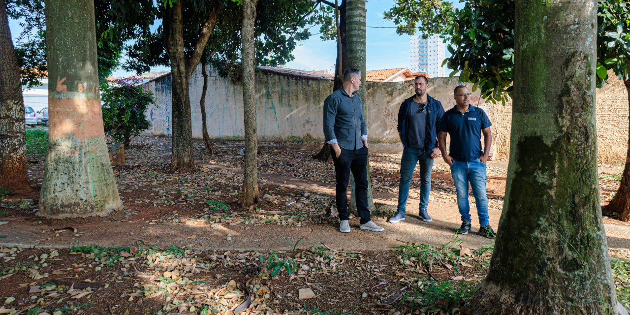 Praça no bairro Morro Azul