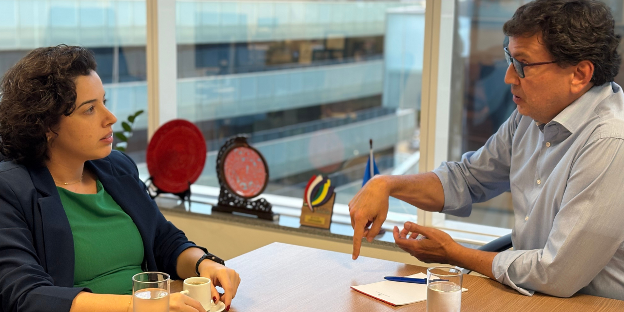 Mariana participou de reunião com Floriano Pesaro, diretor de gestão corporativa da Apex