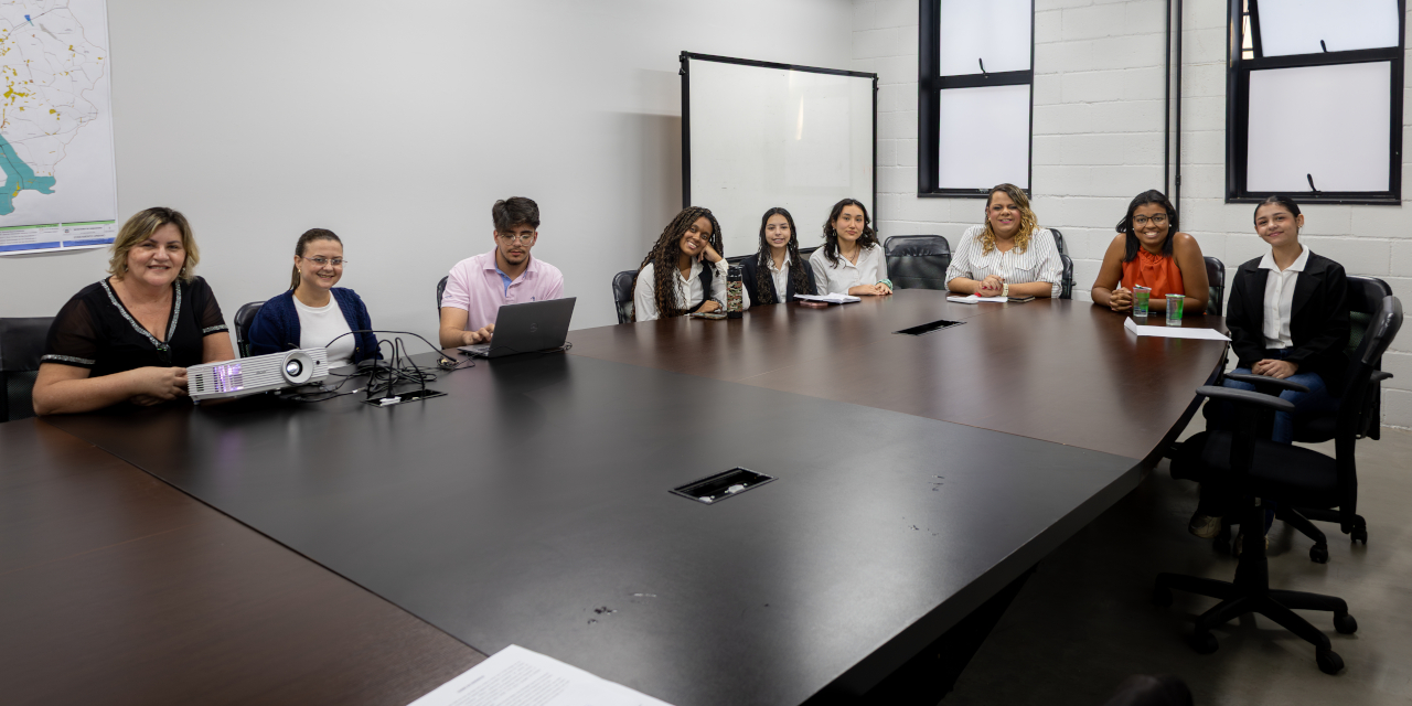 Vereadores também receberam estudantes e docentes do Cotil para debate sobre projeto integrador