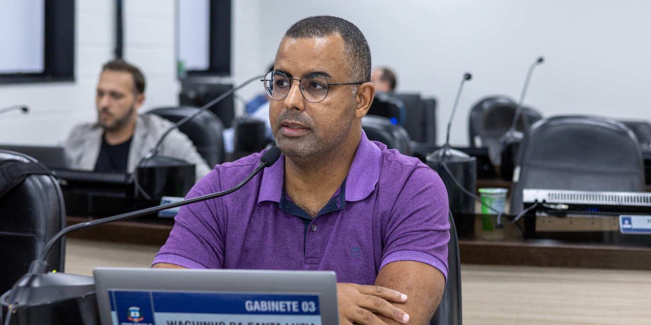 Waguinho da Santa Luzia questiona Prefeitura sobre demora no atendimento em unidades de saúde