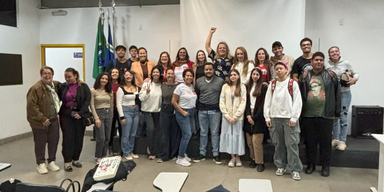 Vereadora Isabelly Carvalho participa de roda de conversa sobre combate à LGBTfobia na FAAL