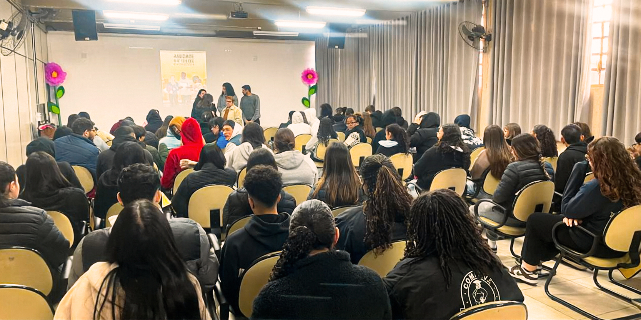 Palestra no Colégio Estadual Antônio de Queiroz