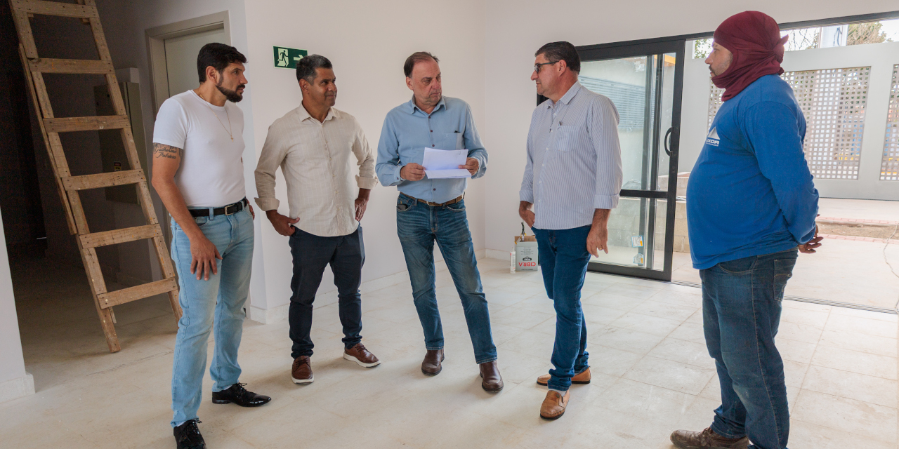 Comissão da Câmara vistoria obras da UBS Santa Eulália e UPA Aeroporto
