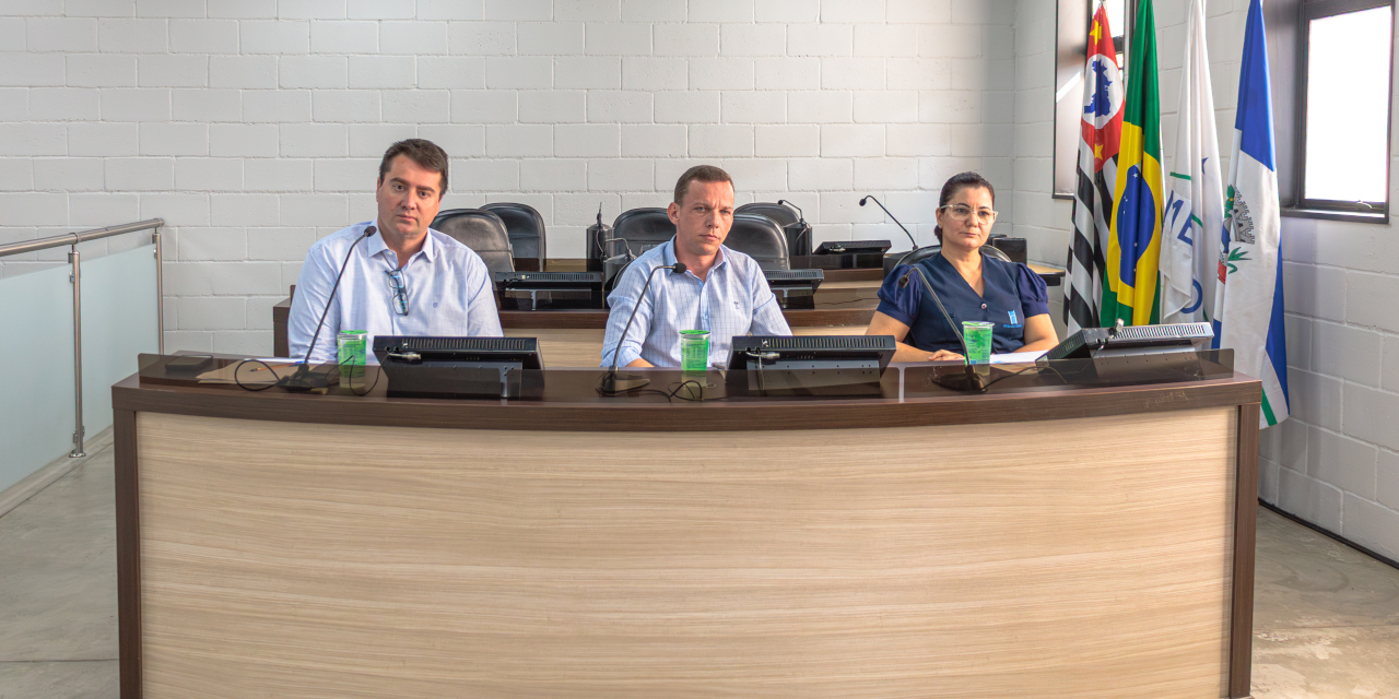 Representantes da Santa Casa de Limeira e da Sociedade Operária Humanitária