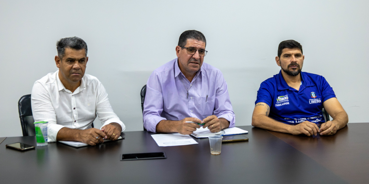 Em reunião, Comissão de Obras cobra Prefeitura sobre fechamento de rua no Parque Hipólito