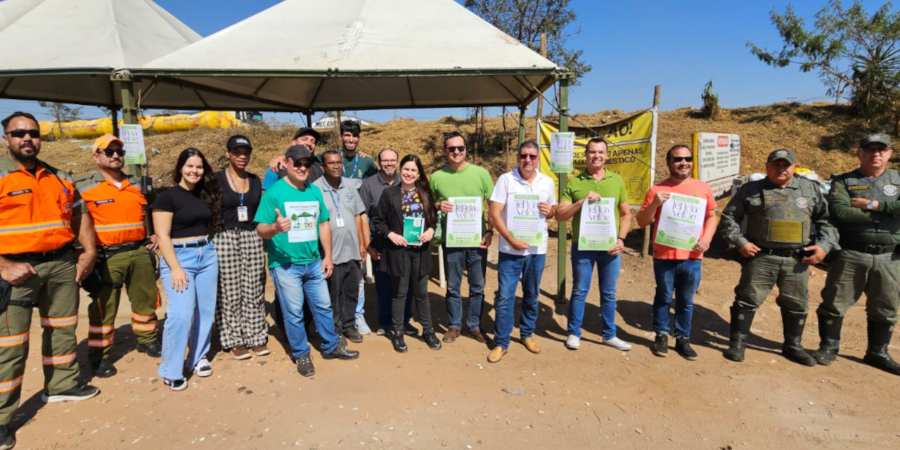 Blitz educativa é realizada pela Comissão de Meio Ambiente na via Martim Lutero