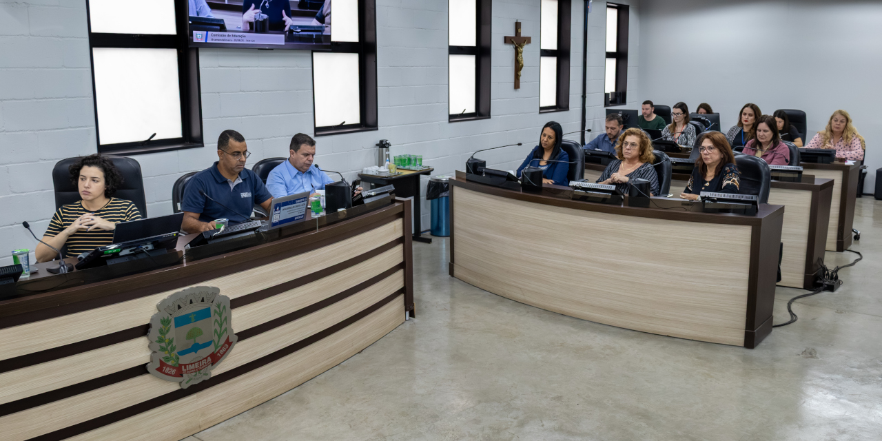 Atendimento integral às crianças foi debatida com representantes das secretarias de Educação e de Saúde