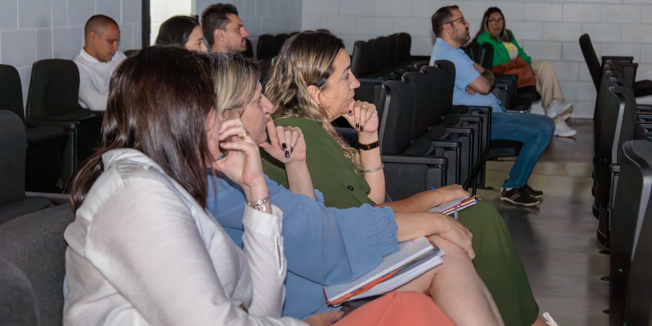 Todo o conteúdo repassado, tanto em formato digital quanto físico, será disponibilizado aos inscritos no evento