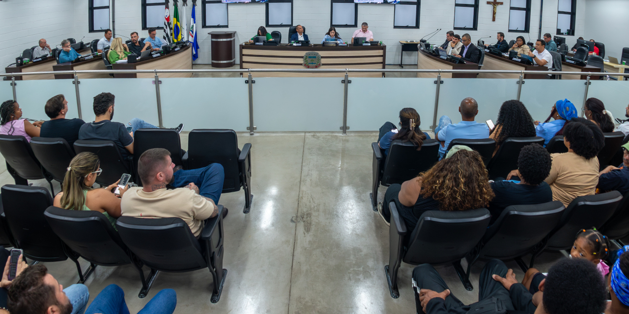 Câmara de Limeira aprova quatro projetos e discute quatro requerimentos