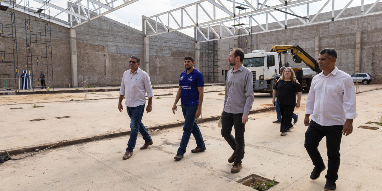 Fechamento das laterais em alvenaria e a cobertura são as obrigações da Prefeitura na reconstrução do Mercadão
