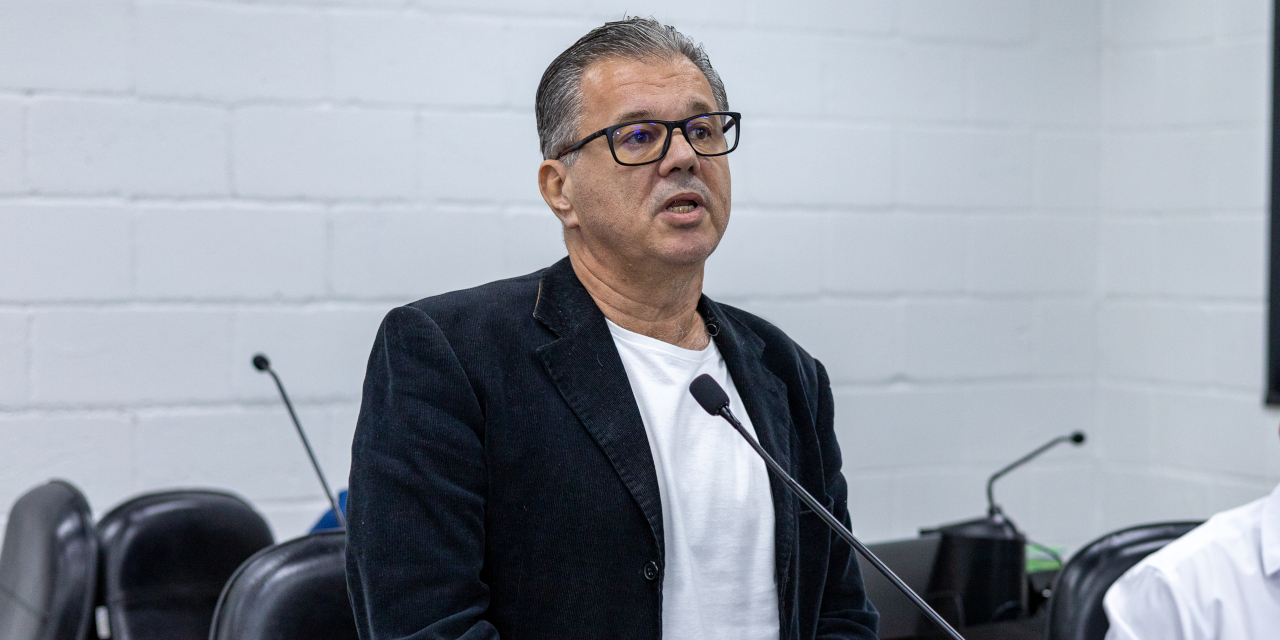 Dr. Marcelo Rossi pede aquecedores mais potentes na piscina do Alberto Savoi