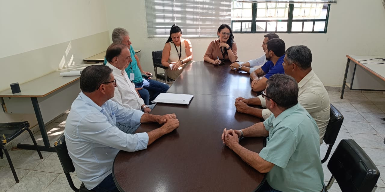 Vereadores apresentam projeto de pavimentação da Estrada da Balsa ao DER